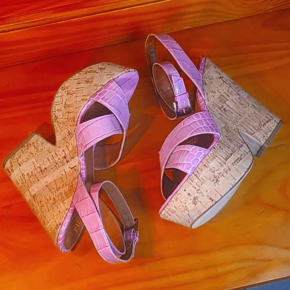 Paris Texas 🩷 Notched Cork Wedges - Picture 3 of 14